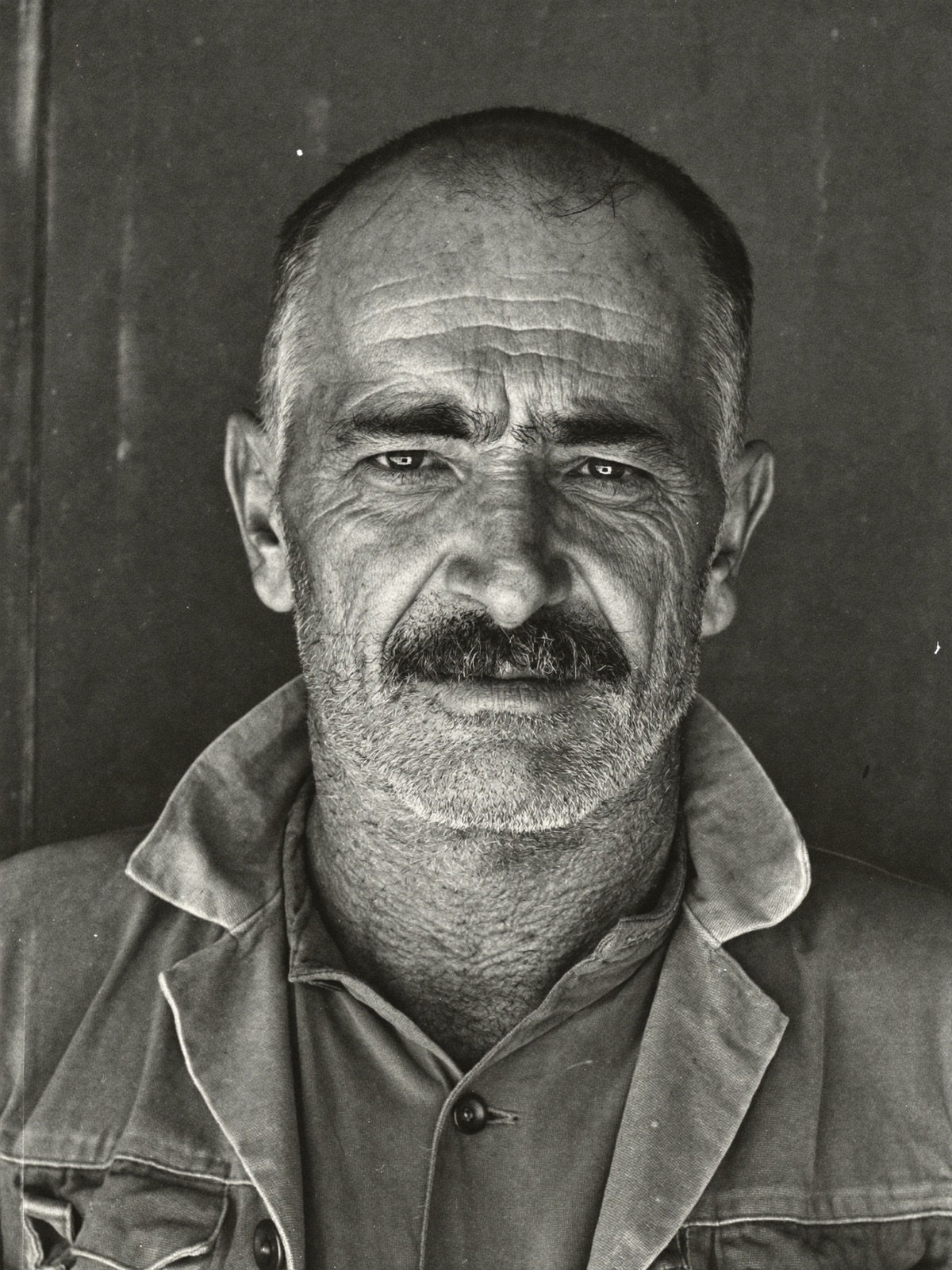 Auguste, le fondateur, couvreur dans les années 1950