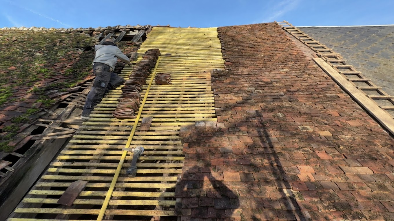 Rénovation de toiture avec liteaux neufs